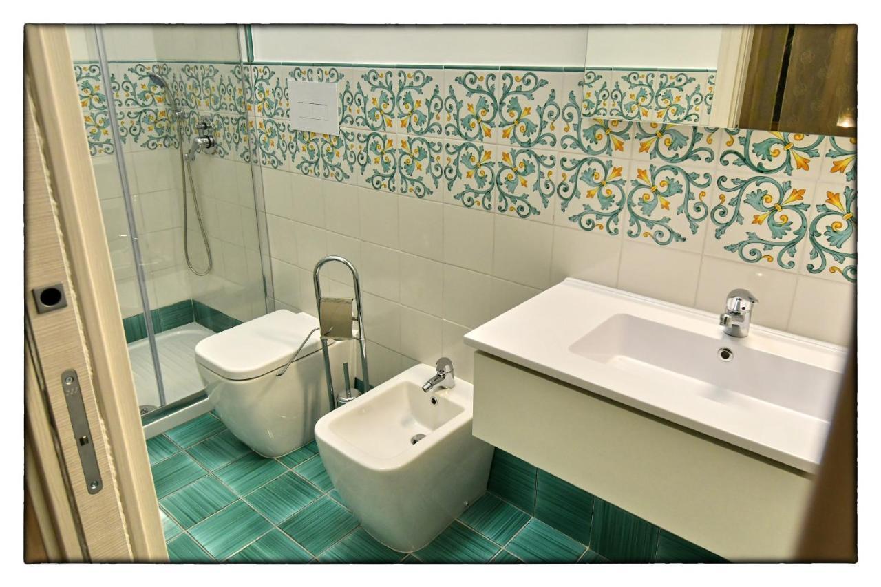 Villa Costiera Салерно Екстериор снимка